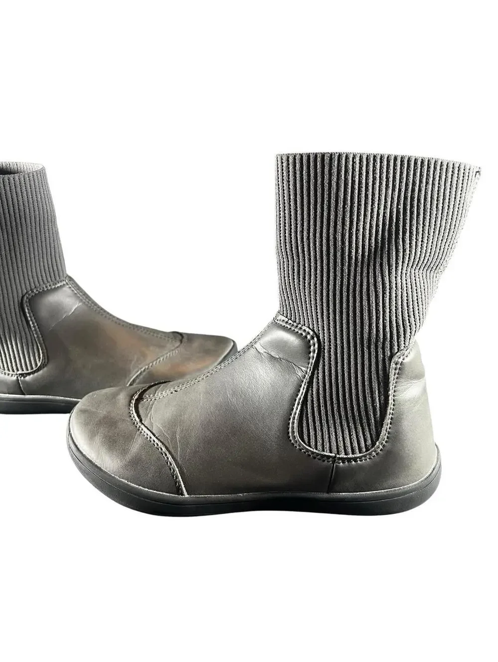 Unique Vintage size 37